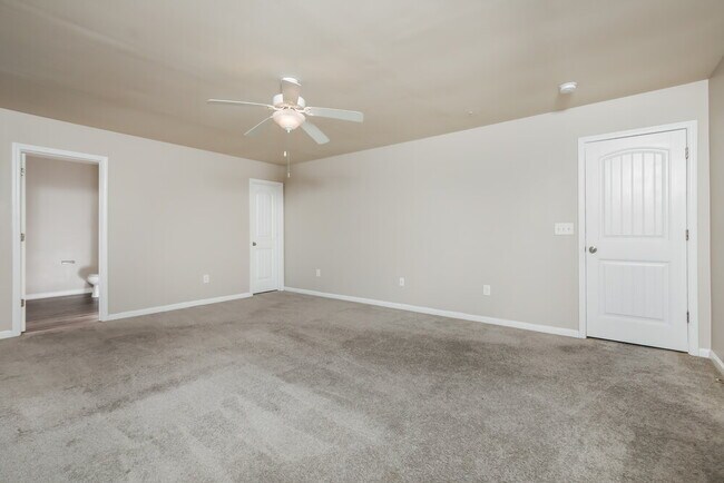 Building Photo - 3661 Althorp Drive