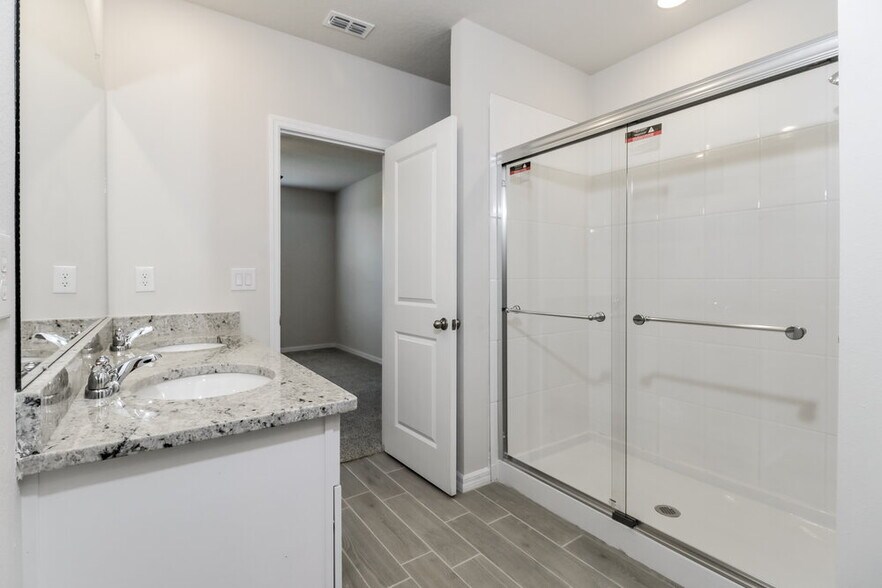 Building Photo - 3250 Forrest Plum Ct