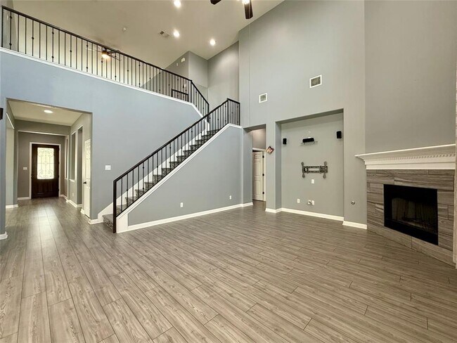 Building Photo - 4200 Rainy Creek Ln