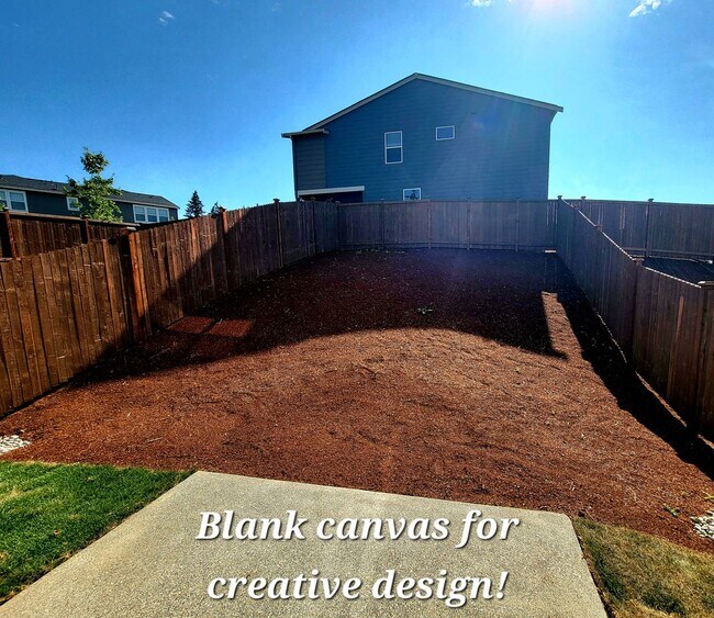 Building Photo - Brand New 3 bed with loft and fully fenced yard in convenient CK location!