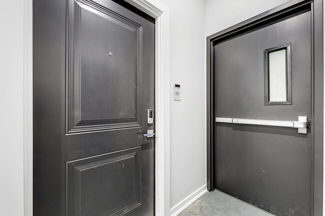 Building Photo - 74 Clarendon Pl