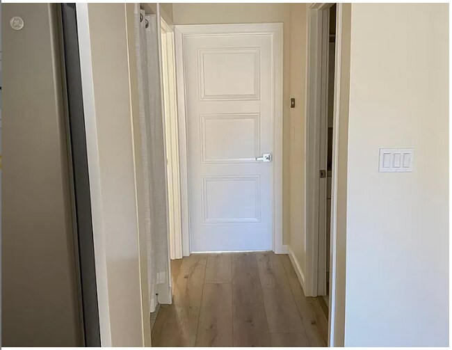 Building Photo - 6924 Encino Ave