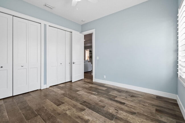 Building Photo - 2532 SE Jason Pl