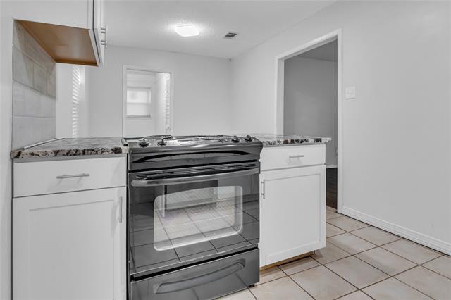 Building Photo - 805 Irwin Dr