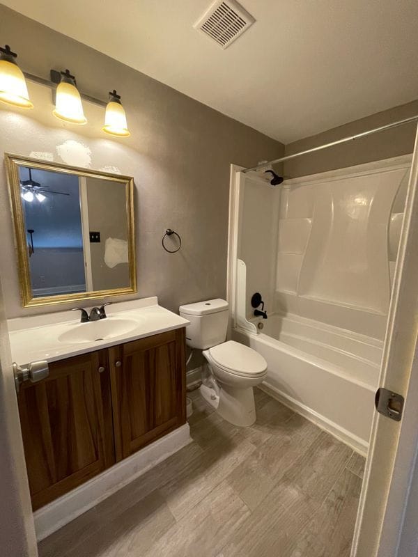Building Photo - 3741 Sunrise Dr