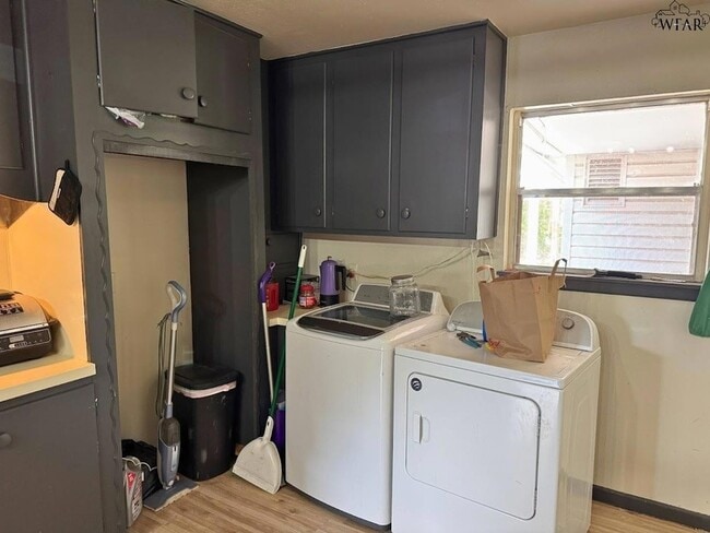 Building Photo - 4800 George St