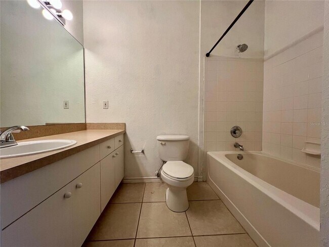 Building Photo - 4333 Bayside Village Dr