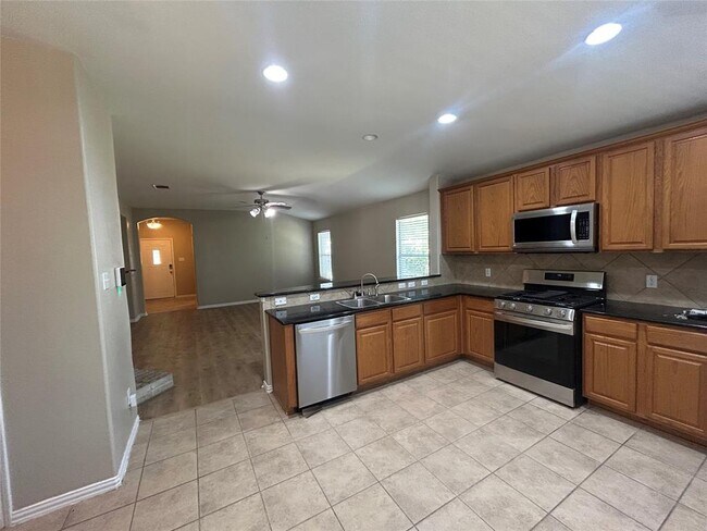 Building Photo - 200 Hartung Cove