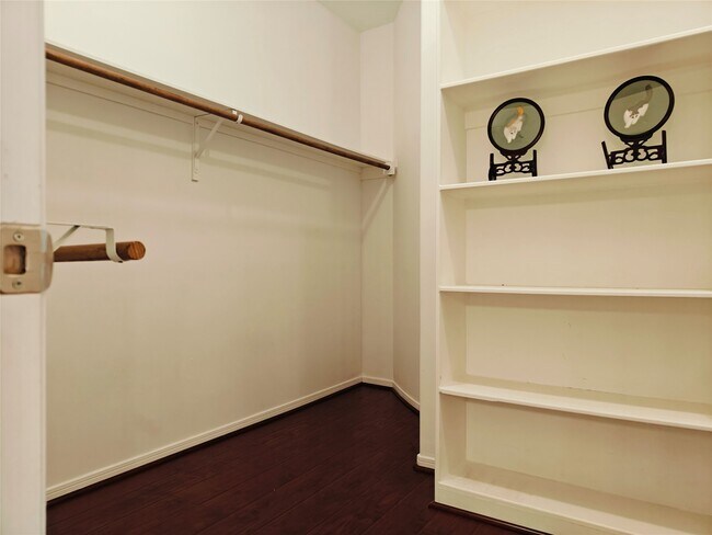 Building Photo - 26418 Creston Woods Dr