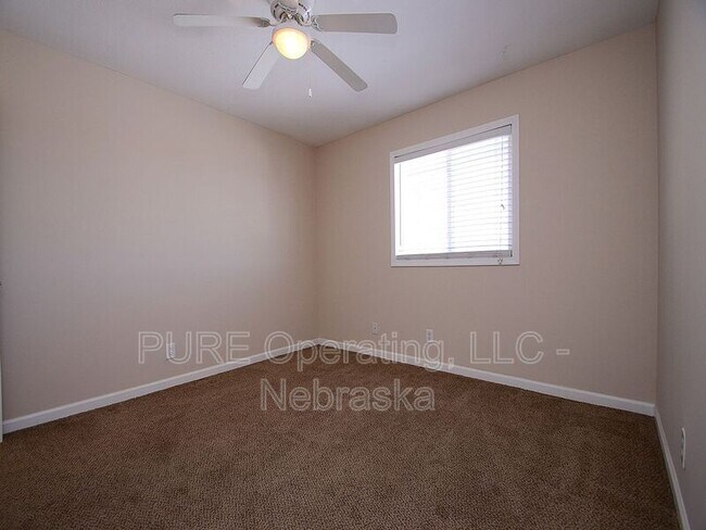Building Photo - 616 N 46th St