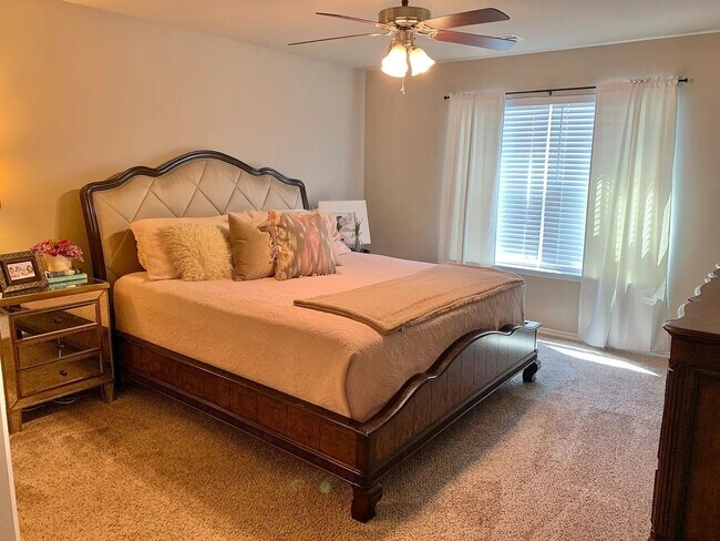 Building Photo - 3 Bed | 2 Bath in Owasso!