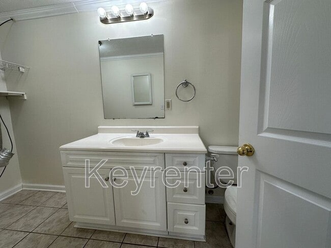 Building Photo - 379-377-A Robertsville Rd