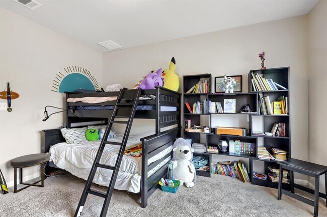 Building Photo - 2432 Berryville Ln