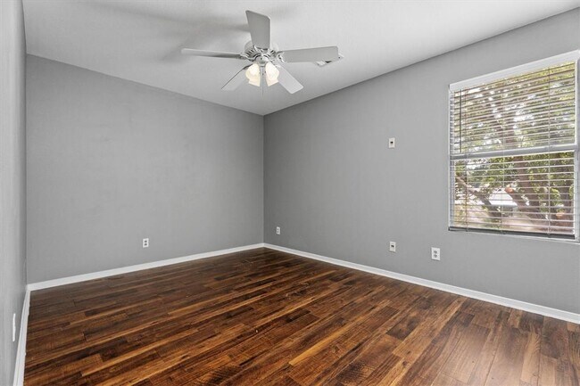 Building Photo - 7322 Foxbrook Dr