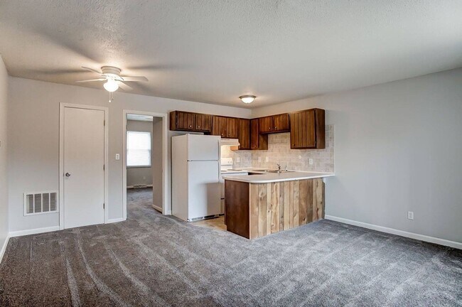 Building Photo - Let Us Be The Reason You Lease Your Home