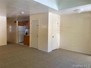 Building Photo - 231-24 Lansing Ave