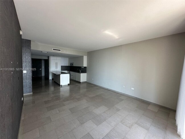 Building Photo - 68 SE 6th St