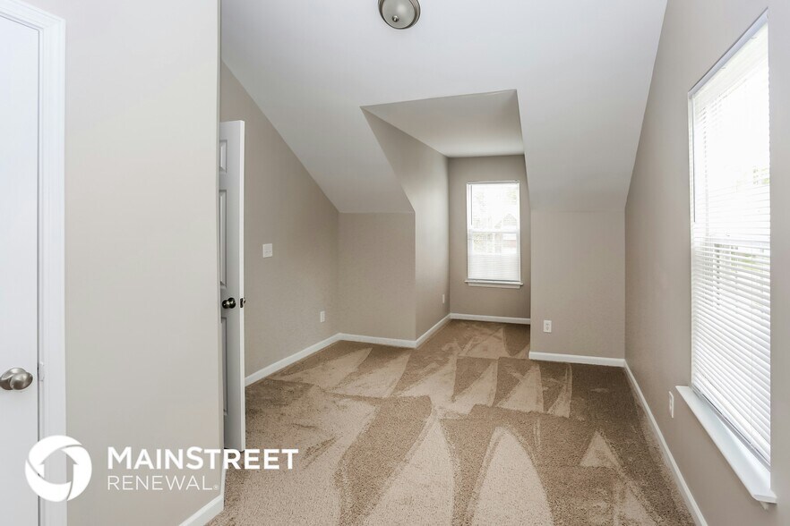 Building Photo - 514 Woodington Ln