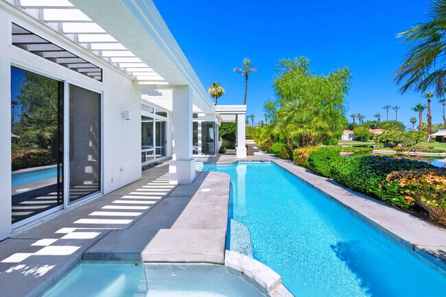 Building Photo - 75070 Muirfield Ct