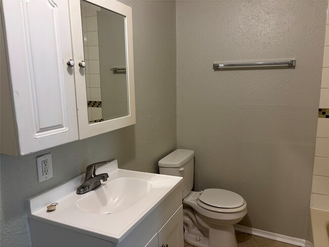 Building Photo - 2613 Avenue K