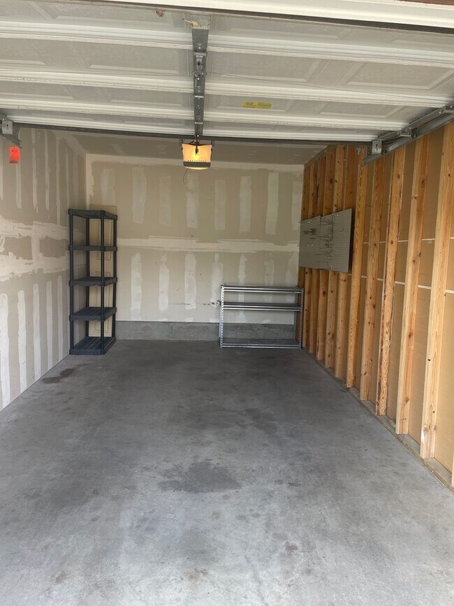 Building Photo - 4545 Wheaton Dr