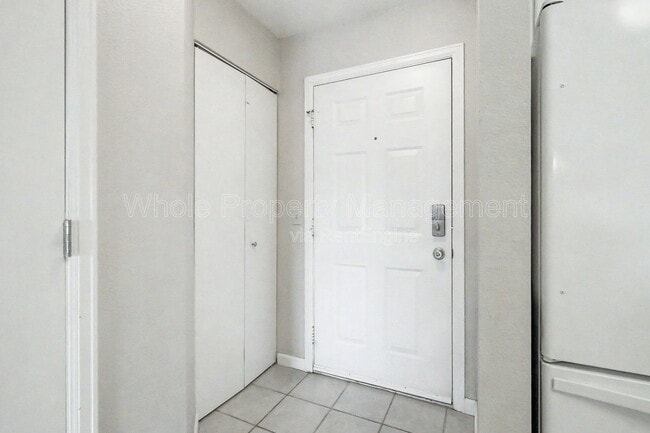 Building Photo - 8757 W Cornell Ave