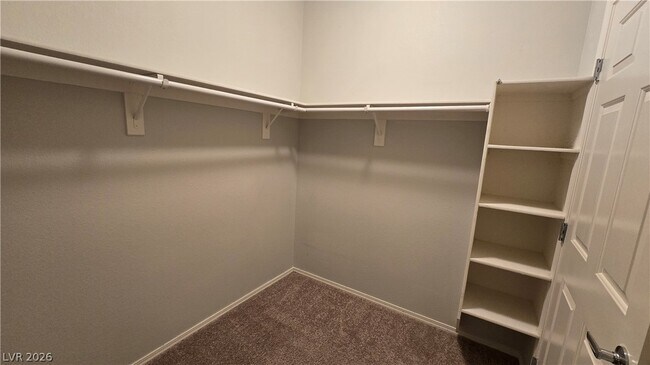 Building Photo - 3975 N Hualapai Way