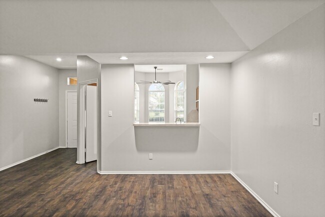 Building Photo - 3651 Woodlace Dr