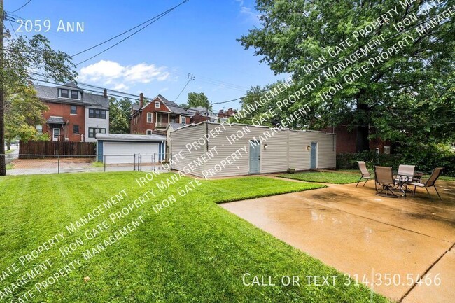 Building Photo - Stunning townhome in McKinley Heights now ...