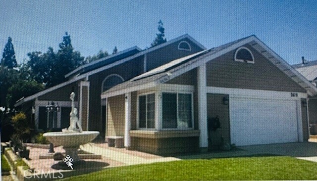 Primary Photo - 2618 Blue Fox Dr