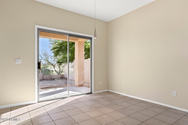 Building Photo - 9303 E Whitewing Dr