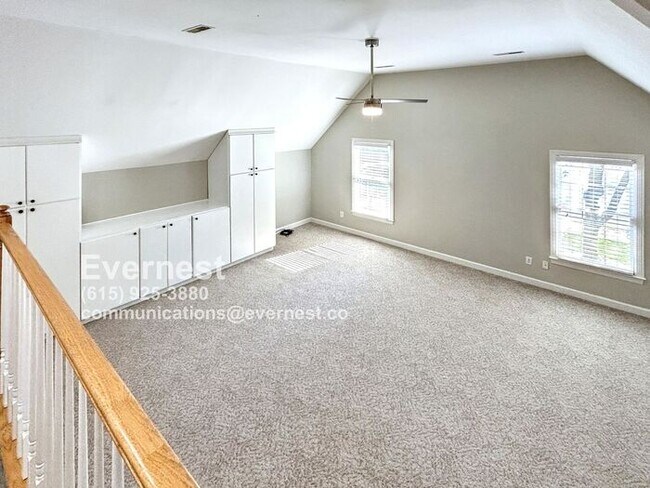 Building Photo - 4-Bedroom, 3.5-Bathroom Home in a Peaceful...
