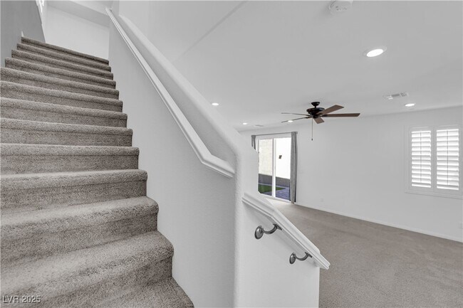 Building Photo - 2467 Bellinzona Pl