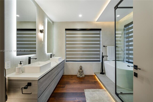 Building Photo - 145 NE 49th St