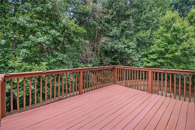 Building Photo - 1545 Shiloh Manor Ct