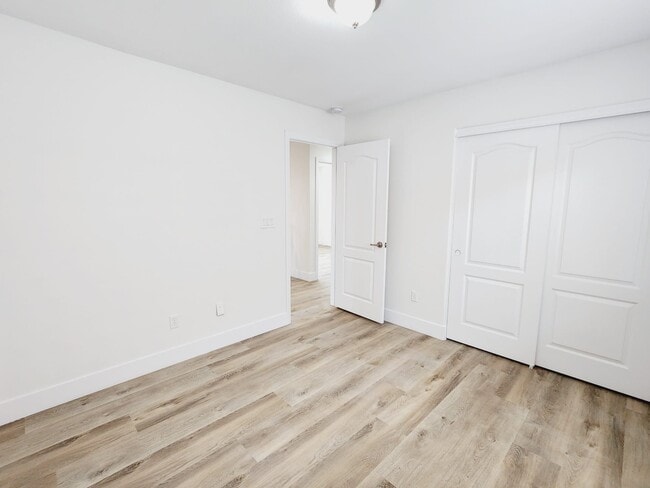 Building Photo - 7445 Calzado Dr