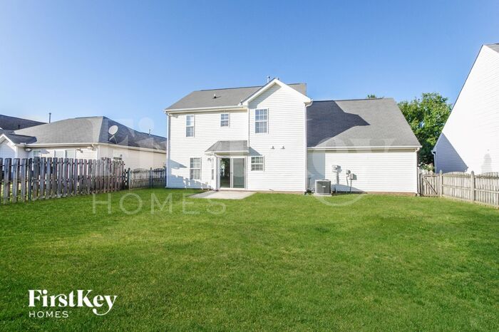 Building Photo - 7433 Sparkleberry Dr