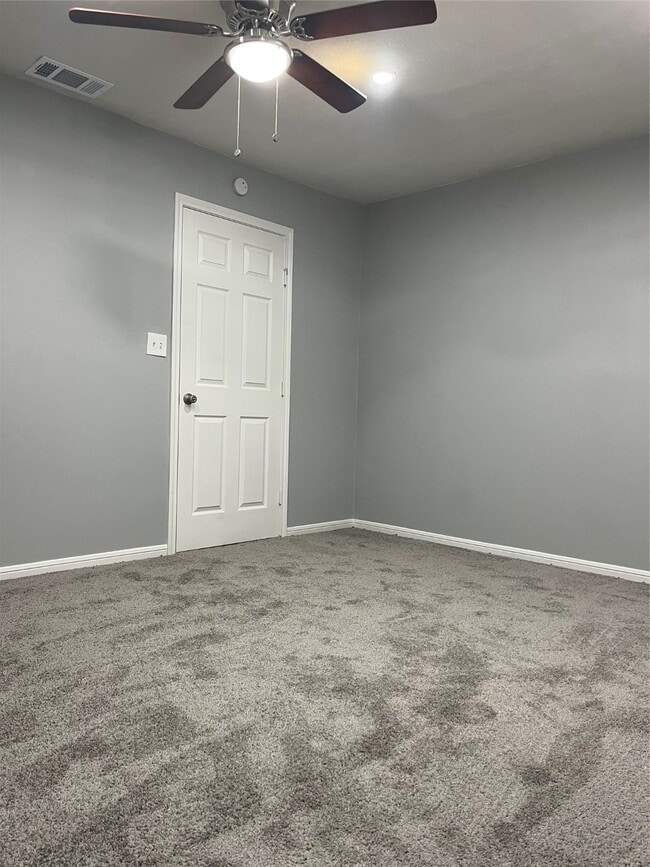 Building Photo - 8308 John St