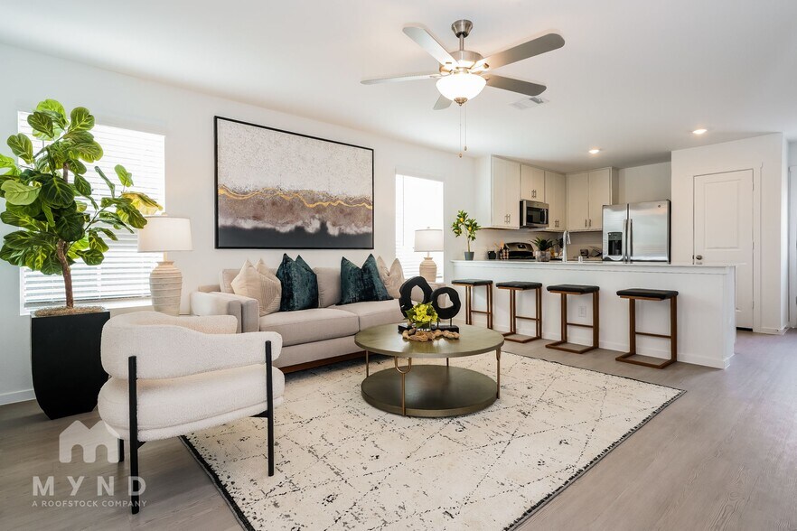 Building Photo - 2732 Ctr Crk Ln