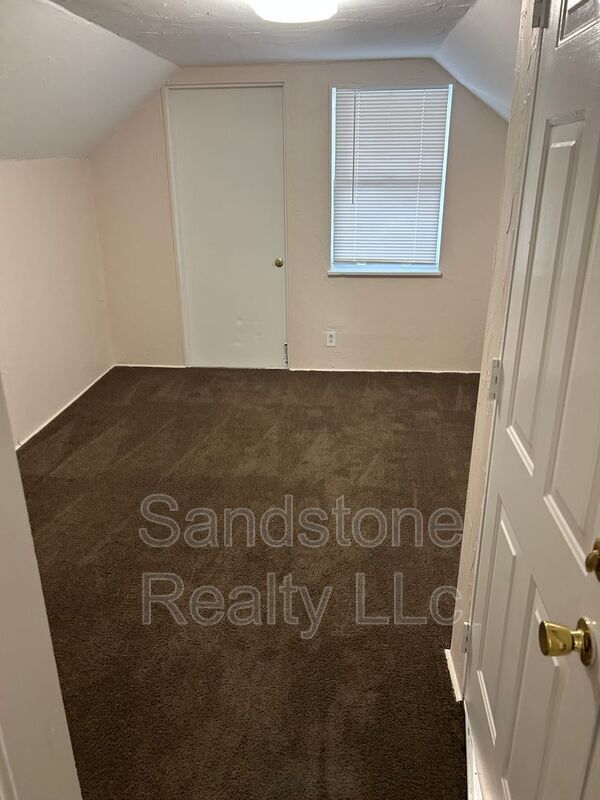Building Photo - 10325 Baltic Rd