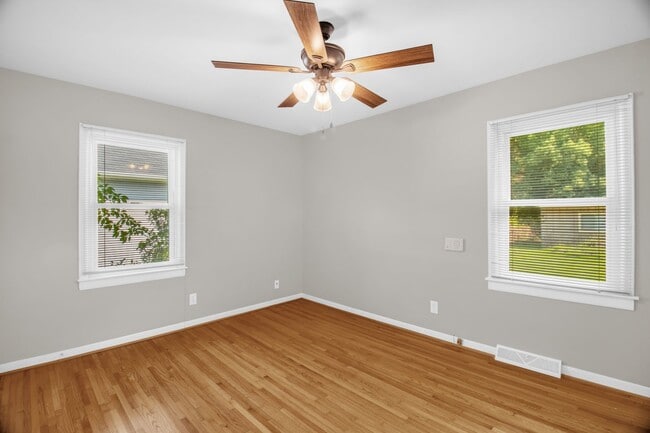 Building Photo - Cute 3 bedroom, 1 bathroom in High Point