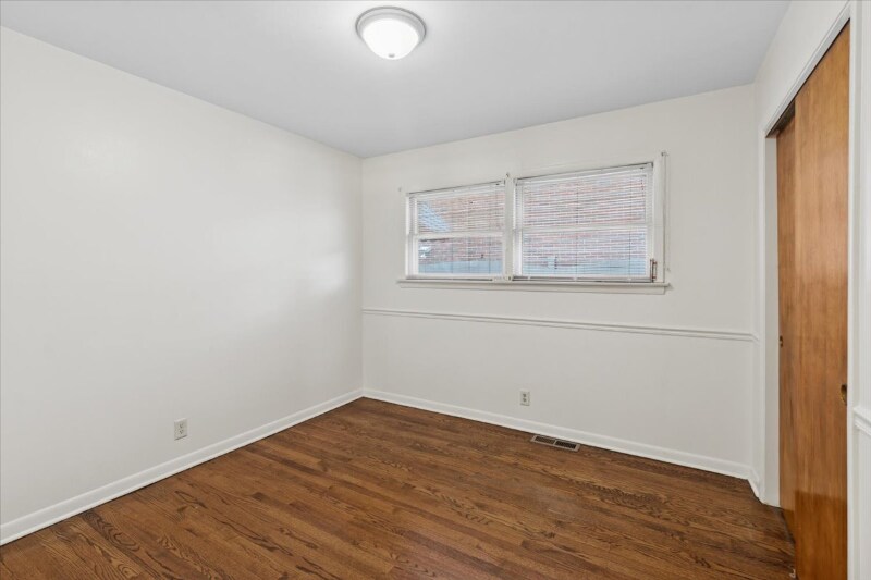 Building Photo - 8538 Mango Ave