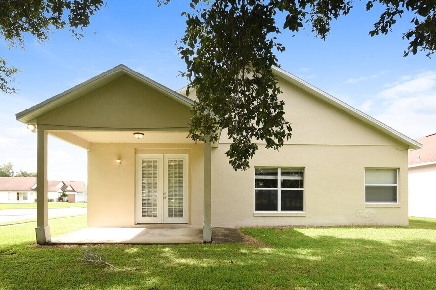 Building Photo - 3337 Bellingham Dr