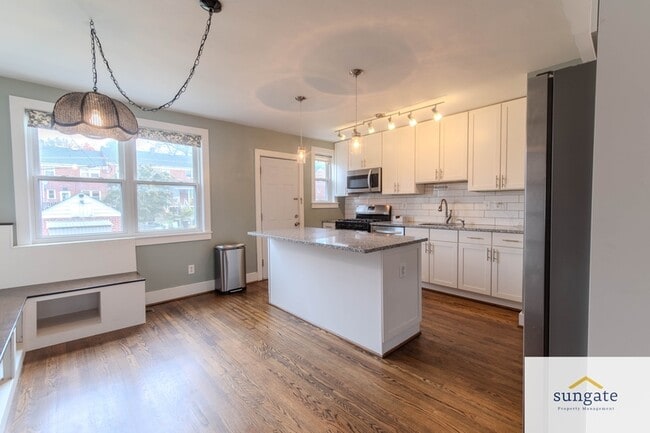 Building Photo - 258 Ridge Ave