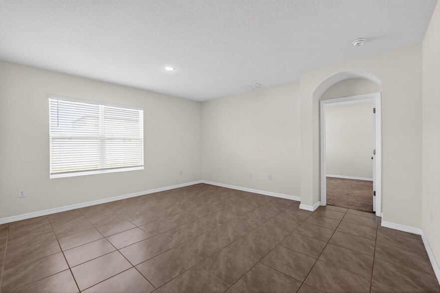 Building Photo - 34211 Jasper Stone Dr
