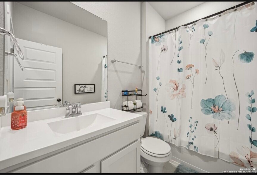 Building Photo - 4538 Nueces Path