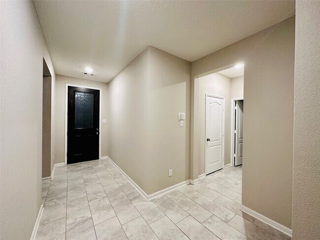 Building Photo - 22514 Williams Oak Ln