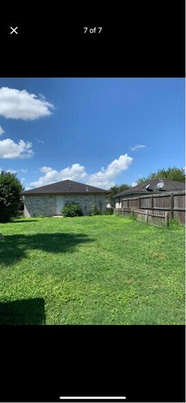 Building Photo - 23863 Southfork Dr