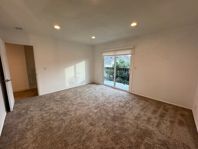 Building Photo - 431 N Alhambra Ave