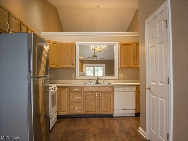 Building Photo - 9647 Market St